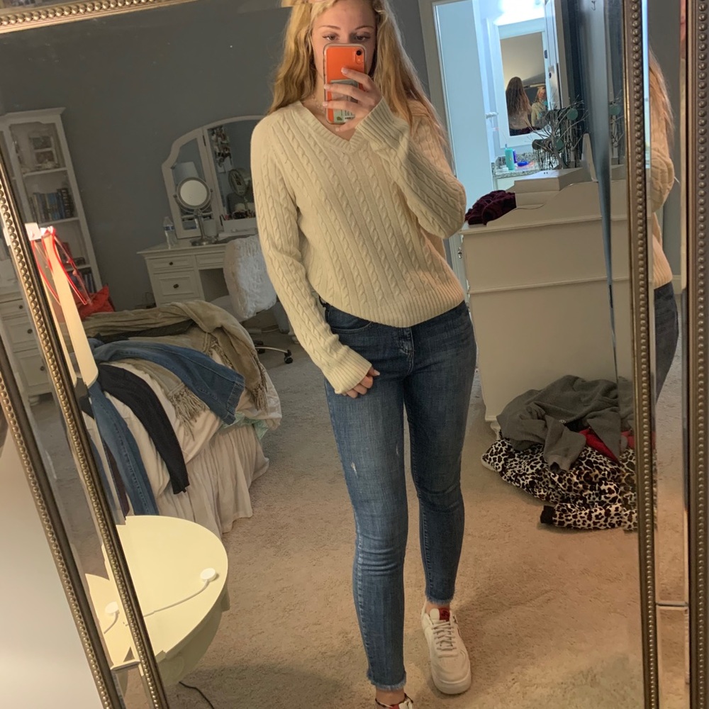 J Crew Cream Cable Knit V-Neck Sweater